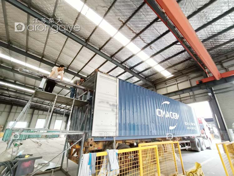 第二批智慧公交站臺(tái)正式發(fā)往德國